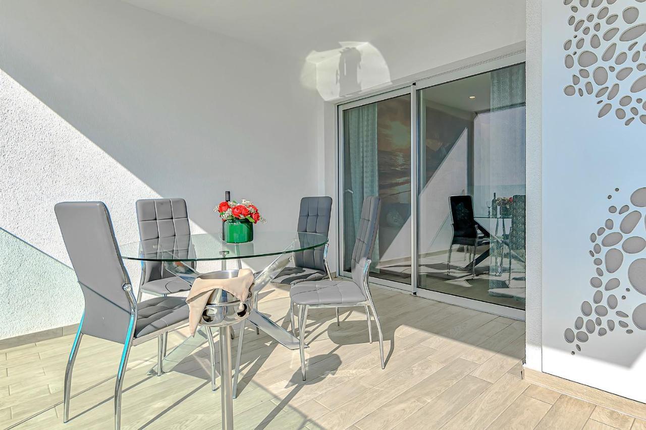 אדחה Ocean Garden Apartment With Seaview. מראה חיצוני תמונה